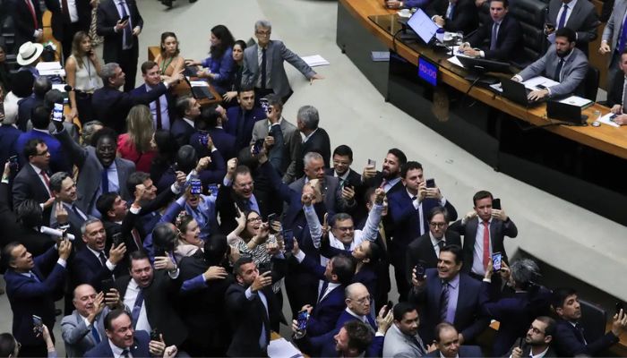 © Lula Marques/Agência Brasil Câmara aprova retirada da MP alternativa ao IOF; texto caduca